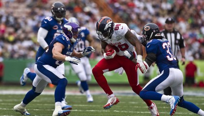 kaiyun中国-绝杀、争议与回应，跨联赛体育瞬间